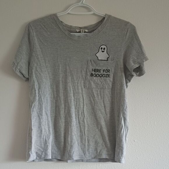 Messy Bun Just Chillin "Here For Booooze" Gray Tshirt Women's Sz M Cotton Blend - Picture 1 of 8